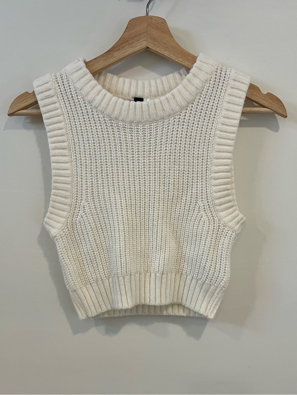 H&M Sweater Vest